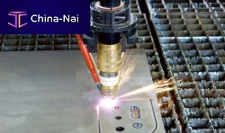 Straight-knife cutting system plasmafor metalfor industrial applications