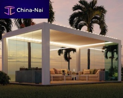 Self-supporting pergola MAJESTIC wall-mountedaluminumwith mobile slats
