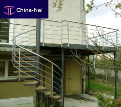 Balcony with bars woodensteelgalvanised steel