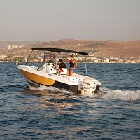 Outboard center console boat BOFOR 19sport-fishingfiberglass6-person max.