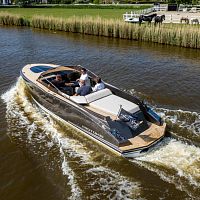 Inboard runabout Proton 28dieselsportclassic