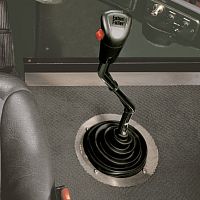 Manual transmission gear shifter 923