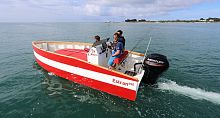 Outboard center console boat 650sport-fishing