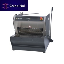 Manual industrial bread slicer EFE 01continuous band bladewith belt conveyor