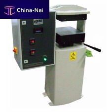 Hydraulic press L0002, L0003 Seriesformingwith heating plateslaboratory