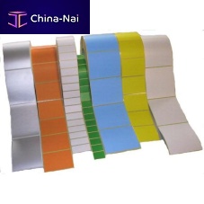 Self-adhesive label printablefor thermal transfer printersrectangular