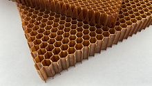 Para-aramid honeycomb for aeronautical applications