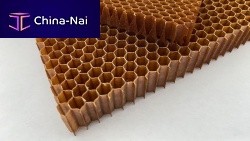 Para-aramid honeycomb for aeronautical applications
