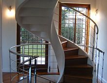 Helical staircase U-CAcircularwooden stepreinforced concrete