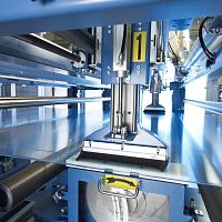 Extrusion line saw circularfor plasticsautomatic