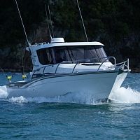 Inboard cabin cruiser 915 XSTdieselwheelhousefishing