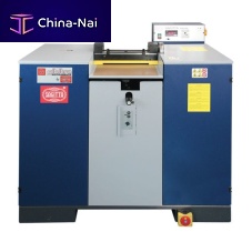 Blade cutting machine for rubbersamplesplitting