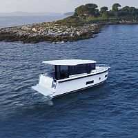 Inboard express cruiser 34hard-topwheelhousecruising