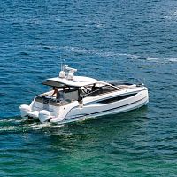 Catamaran express cruiser TH36outboardtwin-enginebowrider