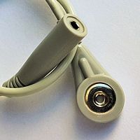 DIN adapter for cables