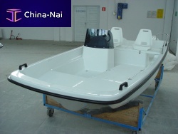 Outboard center console boat 400sport-fishingrecreationaltouring
