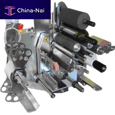 Semi-automatic labelling machine ET 1for bottlesfor the pharmaceutical industryfor self-adhesive labels