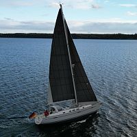 Cruising sailboat 41.22-cabinwith bowsprit