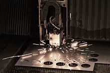 Laser cutting aluminumsteelstainless steel