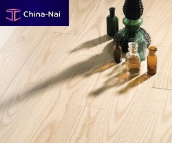 Solid parquet floor NORDIC SELECTolive ashmattevarnished
