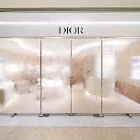 Fixed partition slidingglassmetal