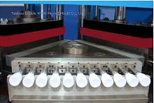 Multi-cavity injection blow mold DDW-IBM-3Sfor the packaging industry