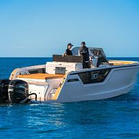 Outboard express cruiser 30twin-engineopencenter console