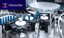 Continuous-motion labeling machine EOM 1025