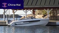 Outboard day cruiser 60 DCopendual-console6-person max.