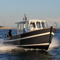 Inboard day fishing boat 730 dieselwheelhouse8-person max.