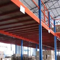 Work platform accessloadingstorage