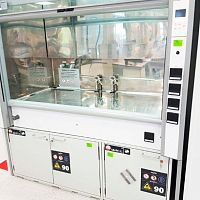 Laboratory dispensing system for chemicalsautomatic