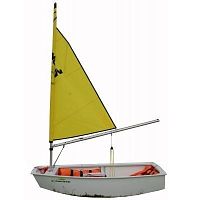 Single-handed sailing dinghy 730regattaOptimist
