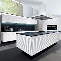 Contemporary kitchen LA CURAlacquered woodislandhandleless
