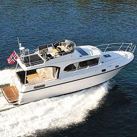 Inboard express cruiser 1030 Sunbridgesemi-displacement hullflybridge8-person max.