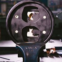 Profile extrusion die for tubesfor window sillsfor pipes