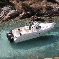 Outboard walkaround CAP 28 WAtwin-enginecenter consoleopen